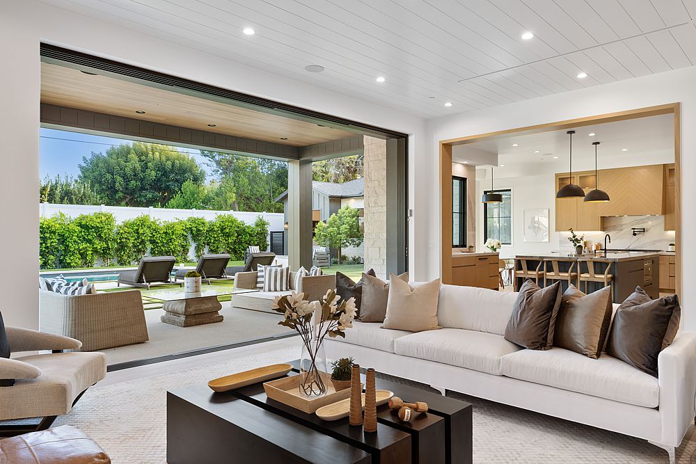 Indoor outdoor living draws many people to Texas. 